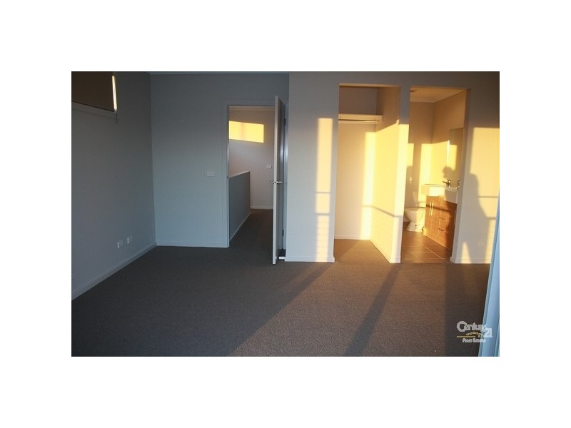 20 Nest Place, Point Cook VIC 3030