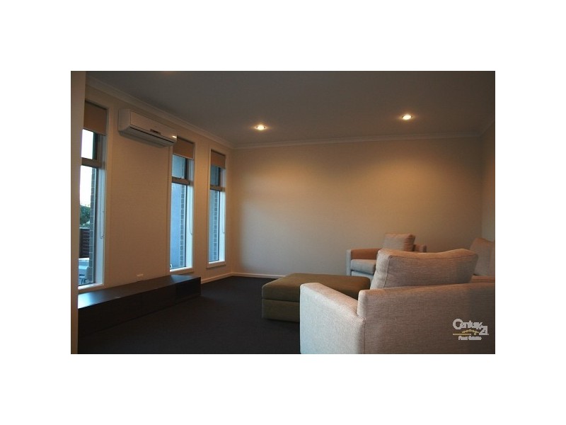 22 Nest Place, Point Cook VIC 3030