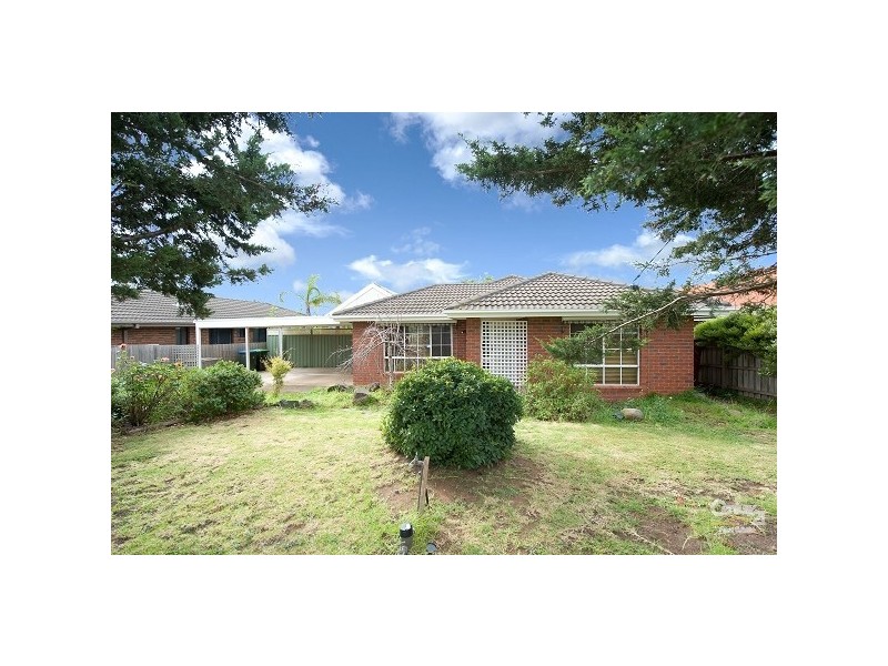76 Grevillea Crescent, Hoppers Crossing VIC 3029