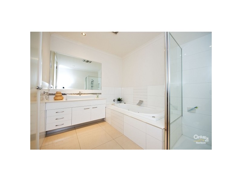 82 Middle Park Drive, Point Cook VIC 3030