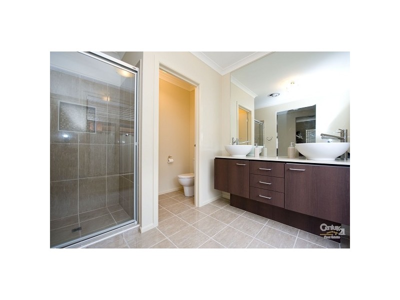 30 Maxwell Street, Point Cook VIC 3030