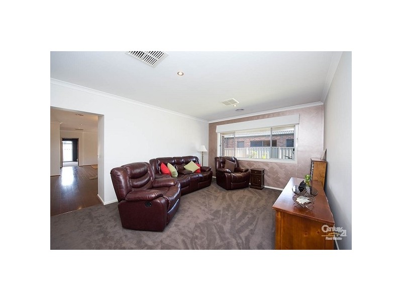 31 Tarango Drive, Point Cook VIC 3030