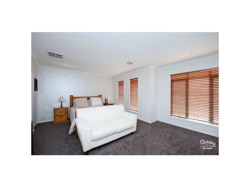 31 Tarango Drive, Point Cook VIC 3030