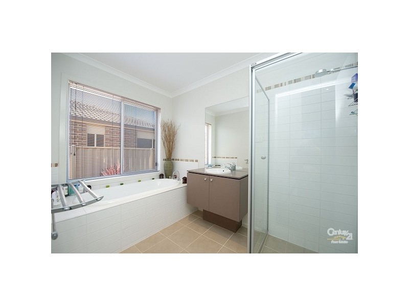 31 Tarango Drive, Point Cook VIC 3030