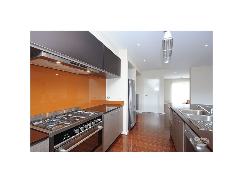 84 Brownlow Drive, Point Cook VIC 3030