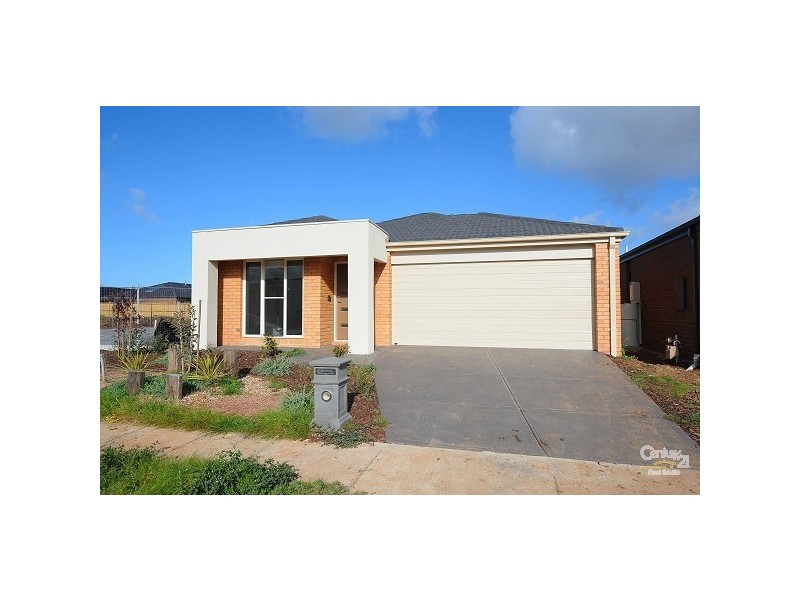13 Tropic Circuit, Point Cook VIC 3030