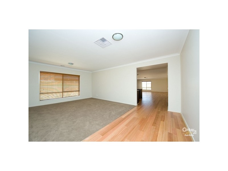 7 Mystic Grove, Point Cook VIC 3030