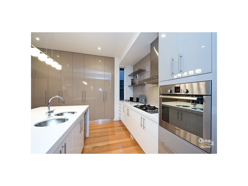 16 Juniper Avenue, Point Cook VIC 3030