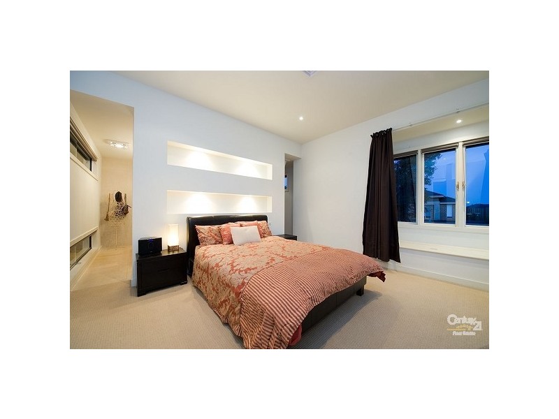 16 Juniper Avenue, Point Cook VIC 3030