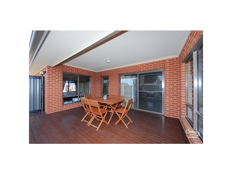 16 Hardwick Road, Point Cook VIC 3030