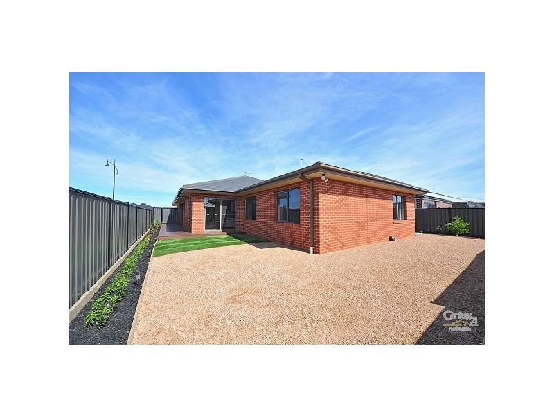 16 Hardwick Road, Point Cook VIC 3030