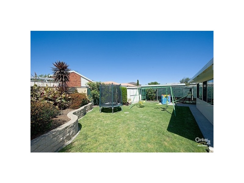 4 McAree Court, Altona Meadows VIC 3028
