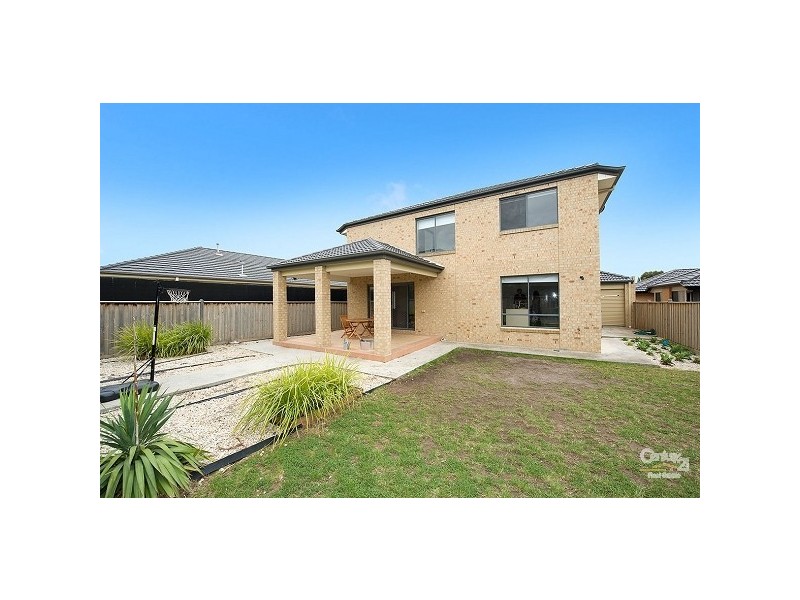 53 Middle Park Drive, Sanctuary Lakes VIC 3030