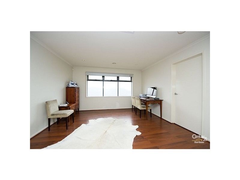 53 Middle Park Drive, Sanctuary Lakes VIC 3030