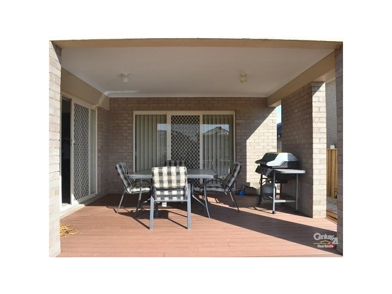 3 Watersedge Cove, Sanctuary Lakes VIC 3030