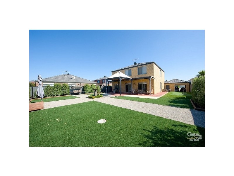 21 Helpmann Avenue, Point Cook VIC 3030