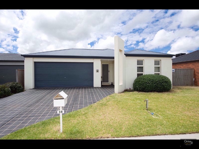 38 Emma Drive, Tarneit VIC 3029