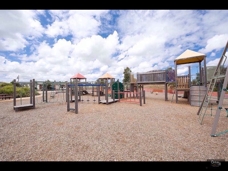 38 Emma Drive, Tarneit VIC 3029