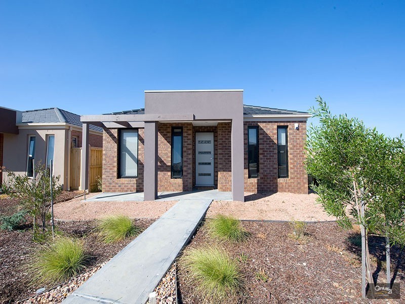 12 Jemma Avenue, Point Cook VIC 3030