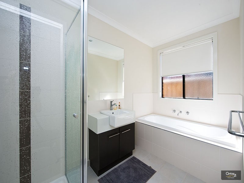 12 Jemma Avenue, Point Cook VIC 3030