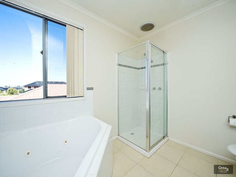 67 Yuruga Boulevard, Point Cook VIC 3030