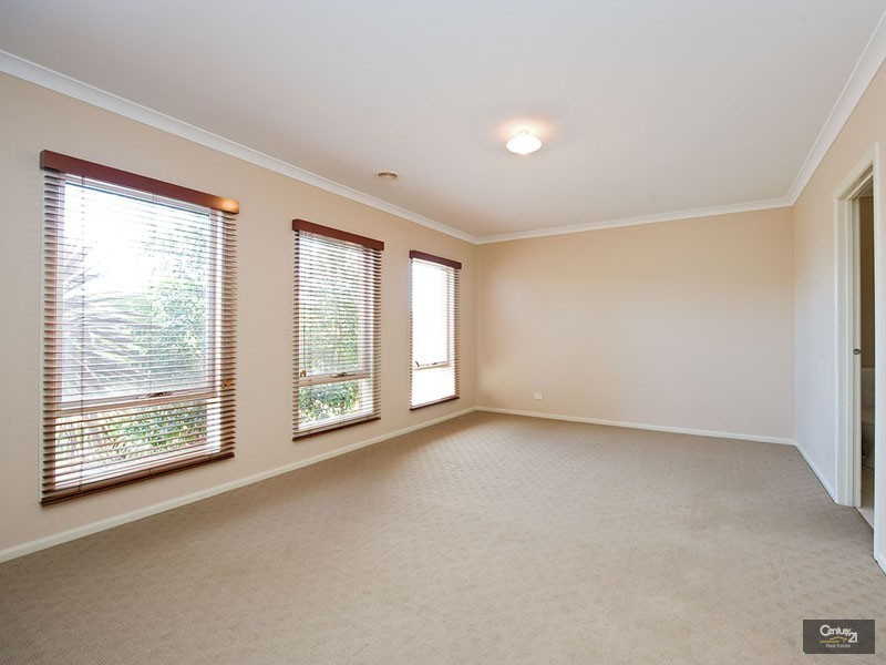 45 Urban Drive, Williams Landing VIC 3027