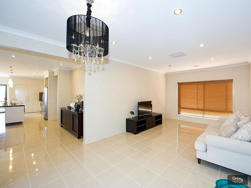 15 Orpheus Street, Point Cook VIC 3030