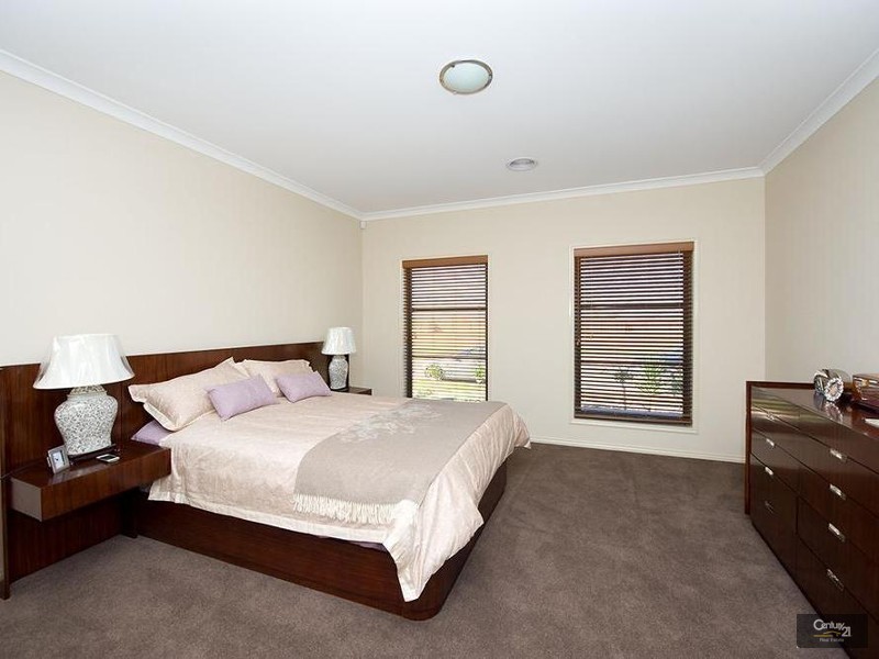 15 Orpheus Street, Point Cook VIC 3030