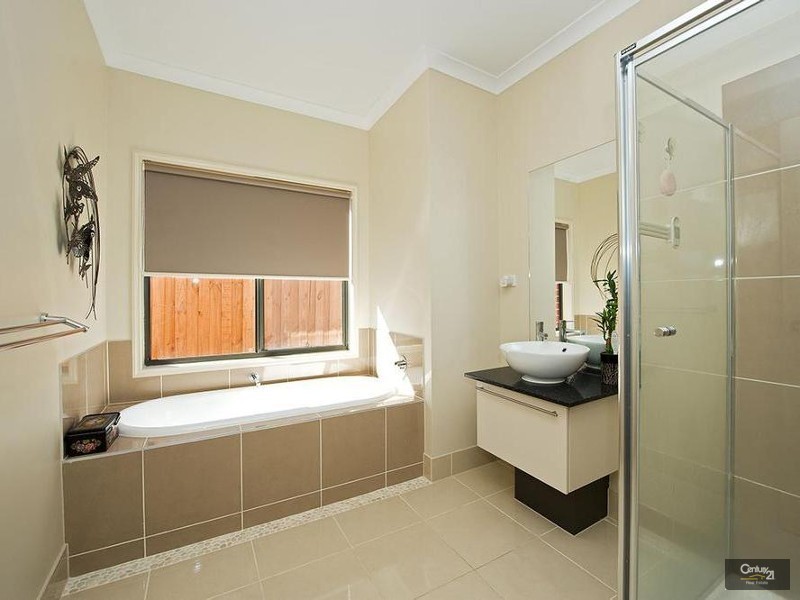 15 Orpheus Street, Point Cook VIC 3030