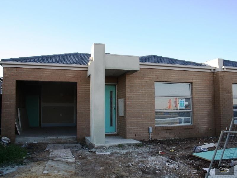 3A Baker Street, Point Cook VIC 3030