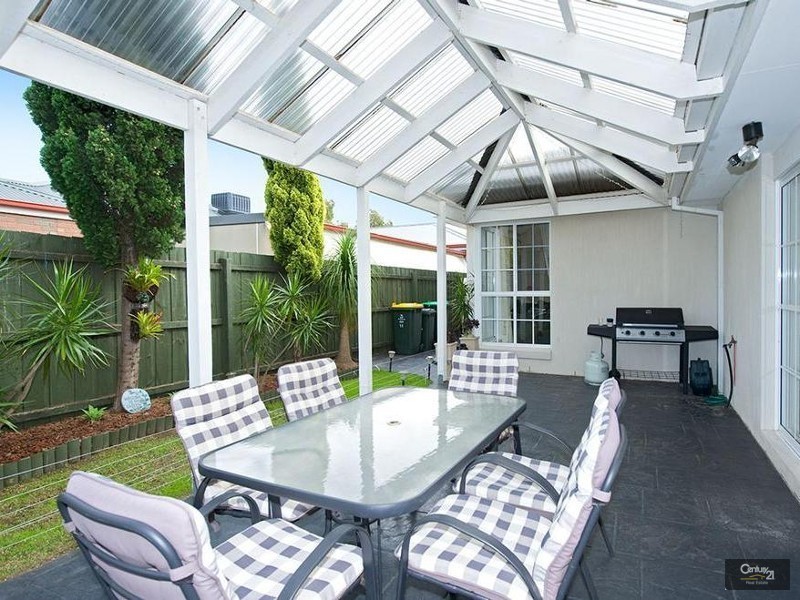 11 John Phelps Court, Seabrook VIC 3028