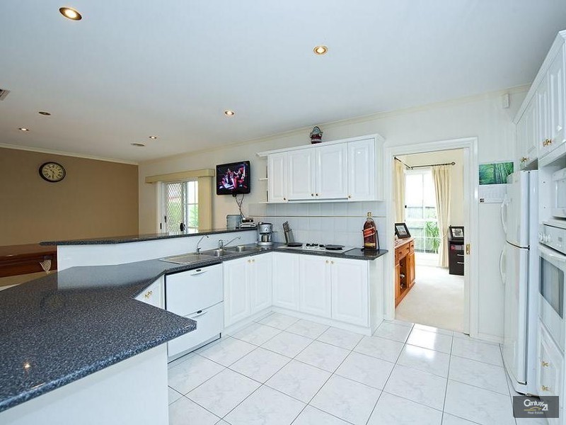 11 John Phelps Court, Seabrook VIC 3028