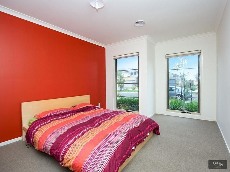 31 Arrowgrass Drive, Point Cook VIC 3030