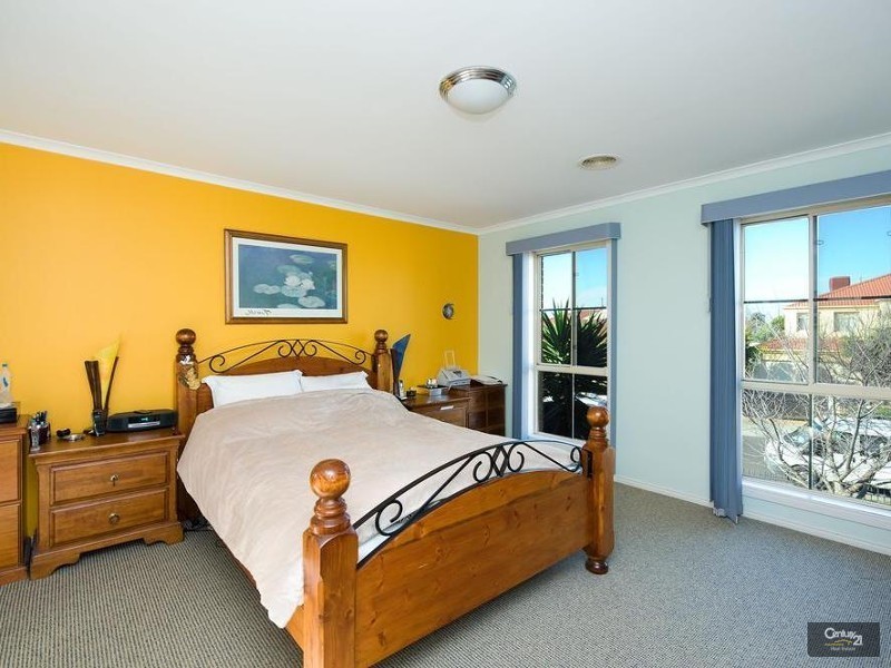 10 Markham Way, Altona Meadows VIC 3028