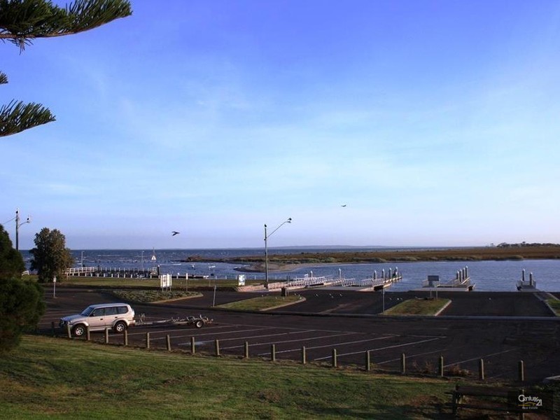 1 Finch Road, Werribee South VIC 3030