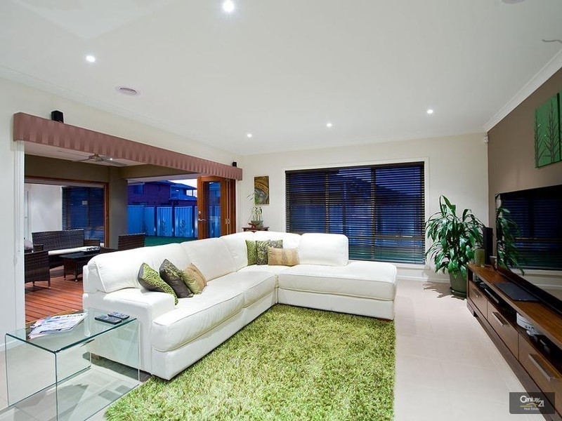 6 Umbrella Way, Point Cook VIC 3030