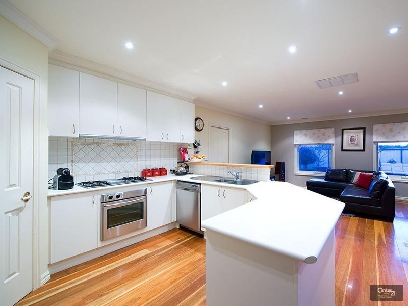 3 Willowgreen Way, Point Cook VIC 3030