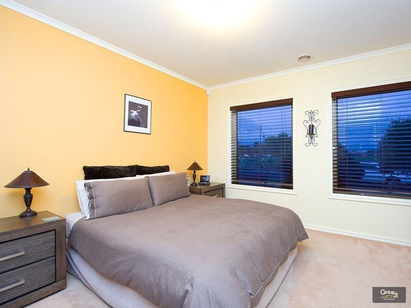 3 Willowgreen Way, Point Cook VIC 3030