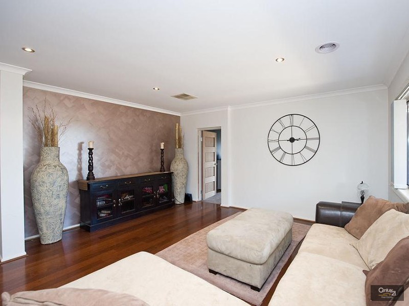 31 Tarango Drive, Point Cook VIC 3030