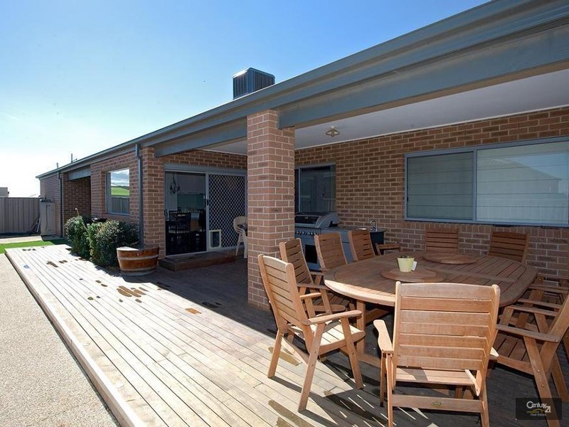 31 Tarango Drive, Point Cook VIC 3030
