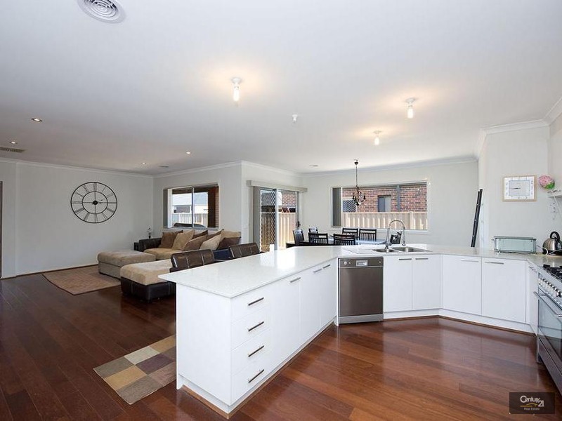 31 Tarango Drive, Point Cook VIC 3030