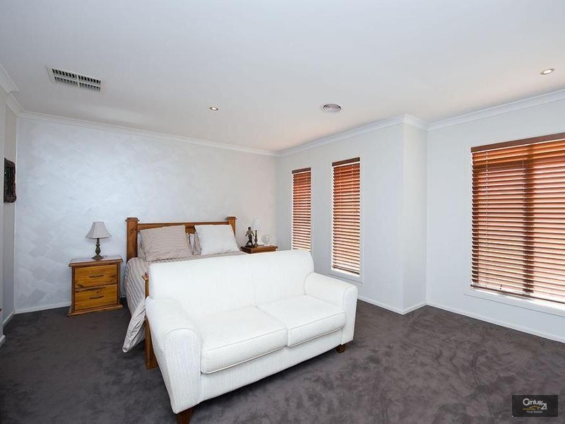 31 Tarango Drive, Point Cook VIC 3030