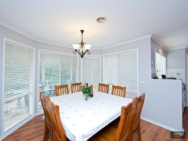 3 Marseilles Way, Point Cook VIC 3030