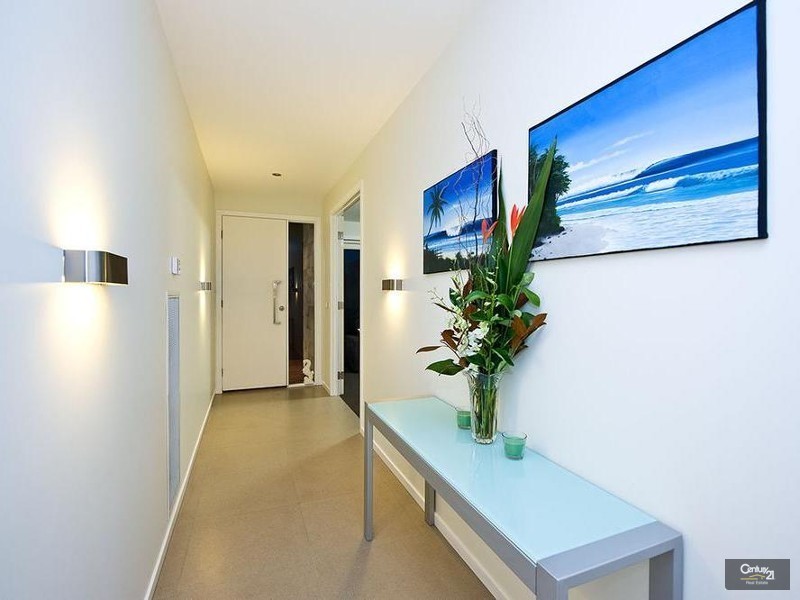 73 Middle Park Drive, Sanctuary Lakes VIC 3030