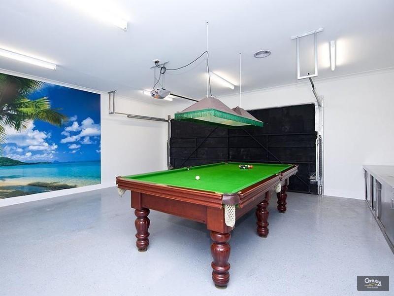 73 Middle Park Drive, Sanctuary Lakes VIC 3030