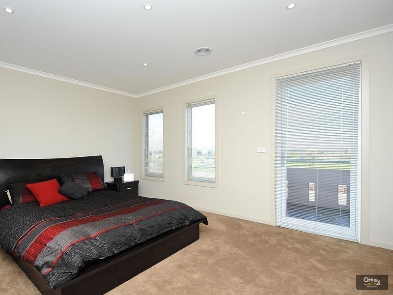 244 Boardwalk Blvd, Point Cook VIC 3030