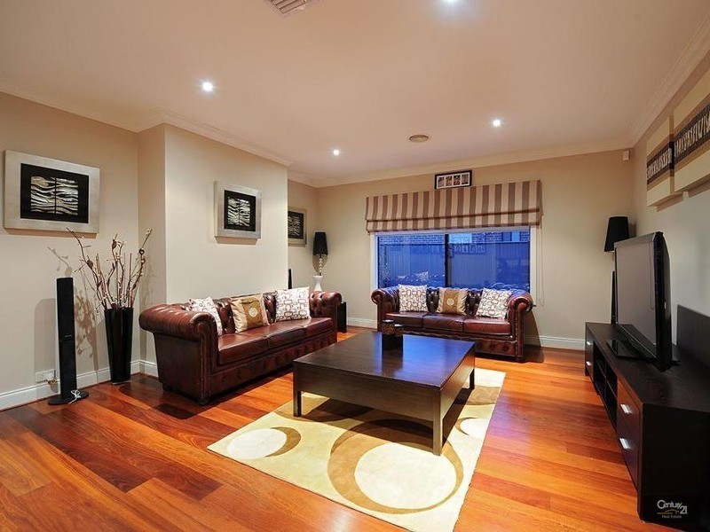 25 Hasluck Gardens, Point Cook VIC 3030