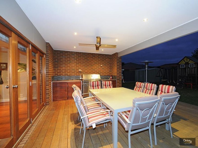 25 Hasluck Gardens, Point Cook VIC 3030