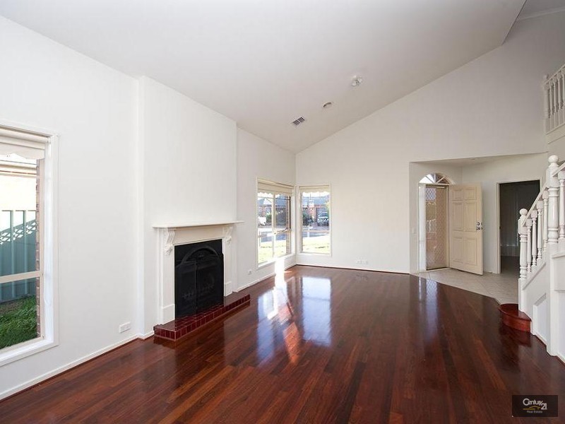 9 Domain Place, Point Cook VIC 3030