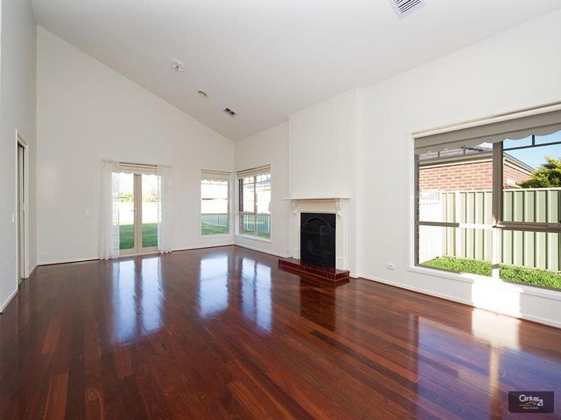 9 Domain Place, Point Cook VIC 3030